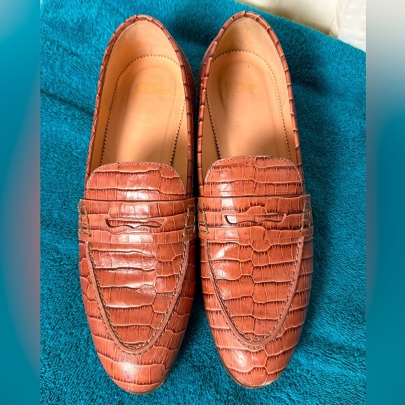 J. Crew Women's Sz 8 Academy Penny Loafers in Croc-Embossed Leather - Picture 3 of 12
